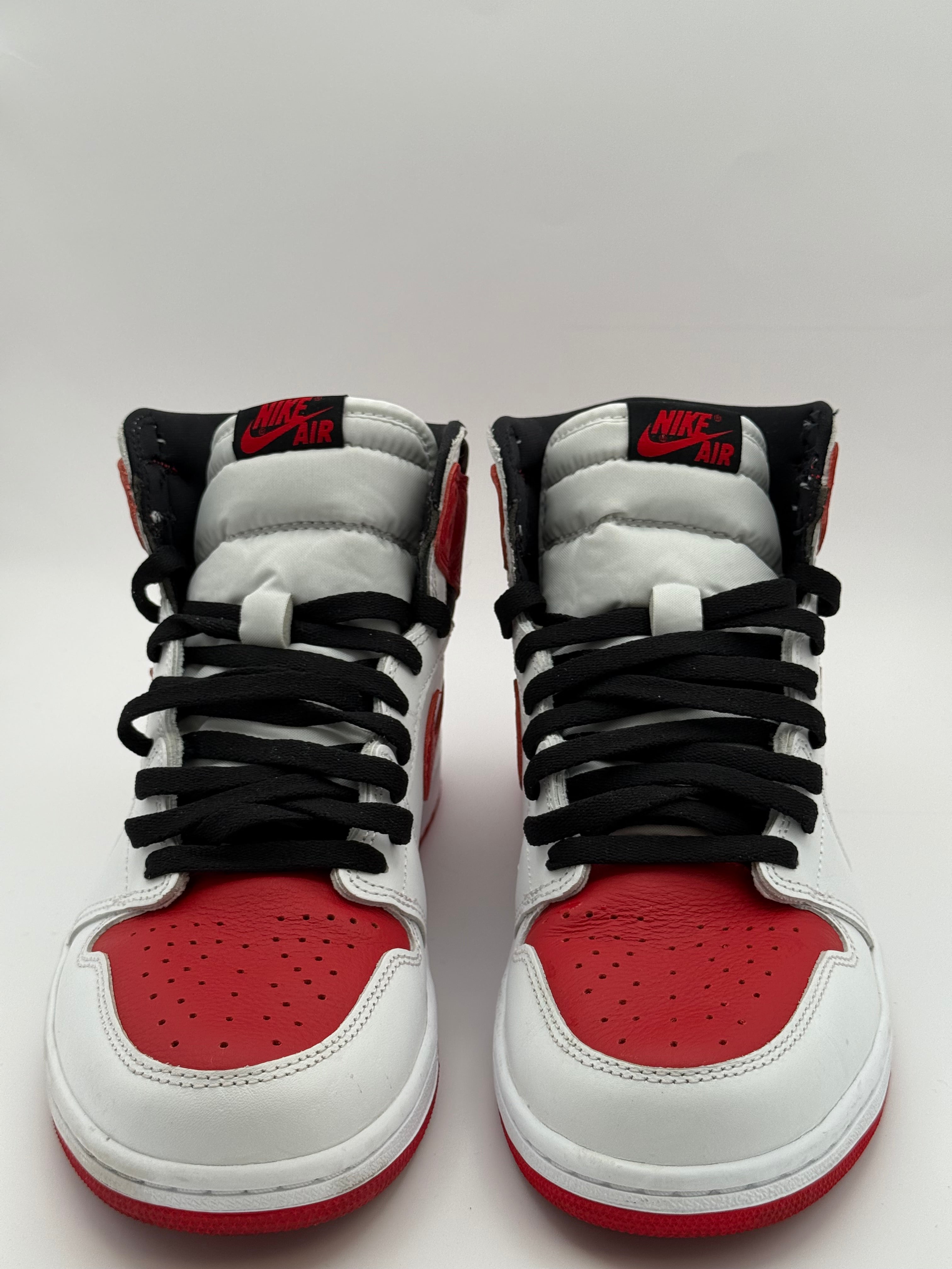 Air Jordan 1 Retro High OG "White Toe"