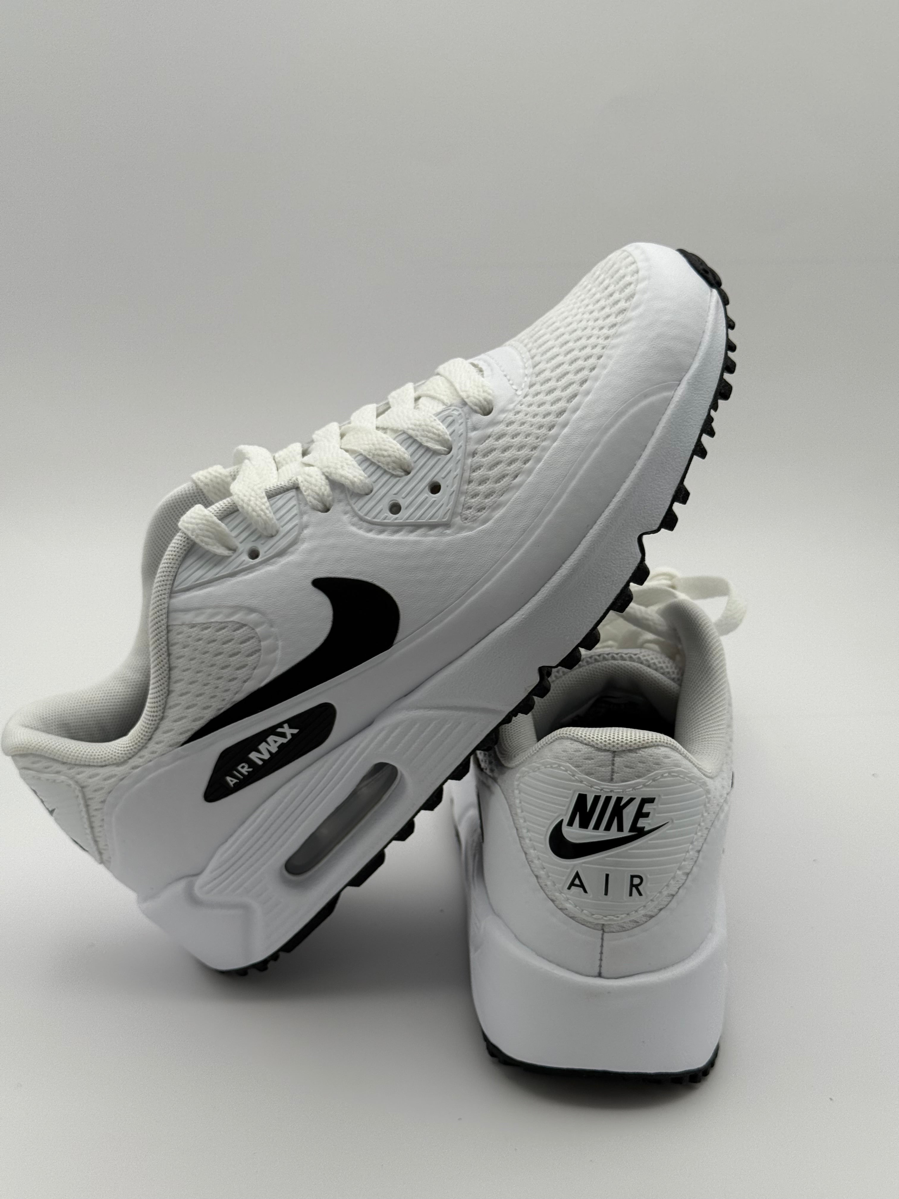 Nike Air Max 90 in a “Blk/White"