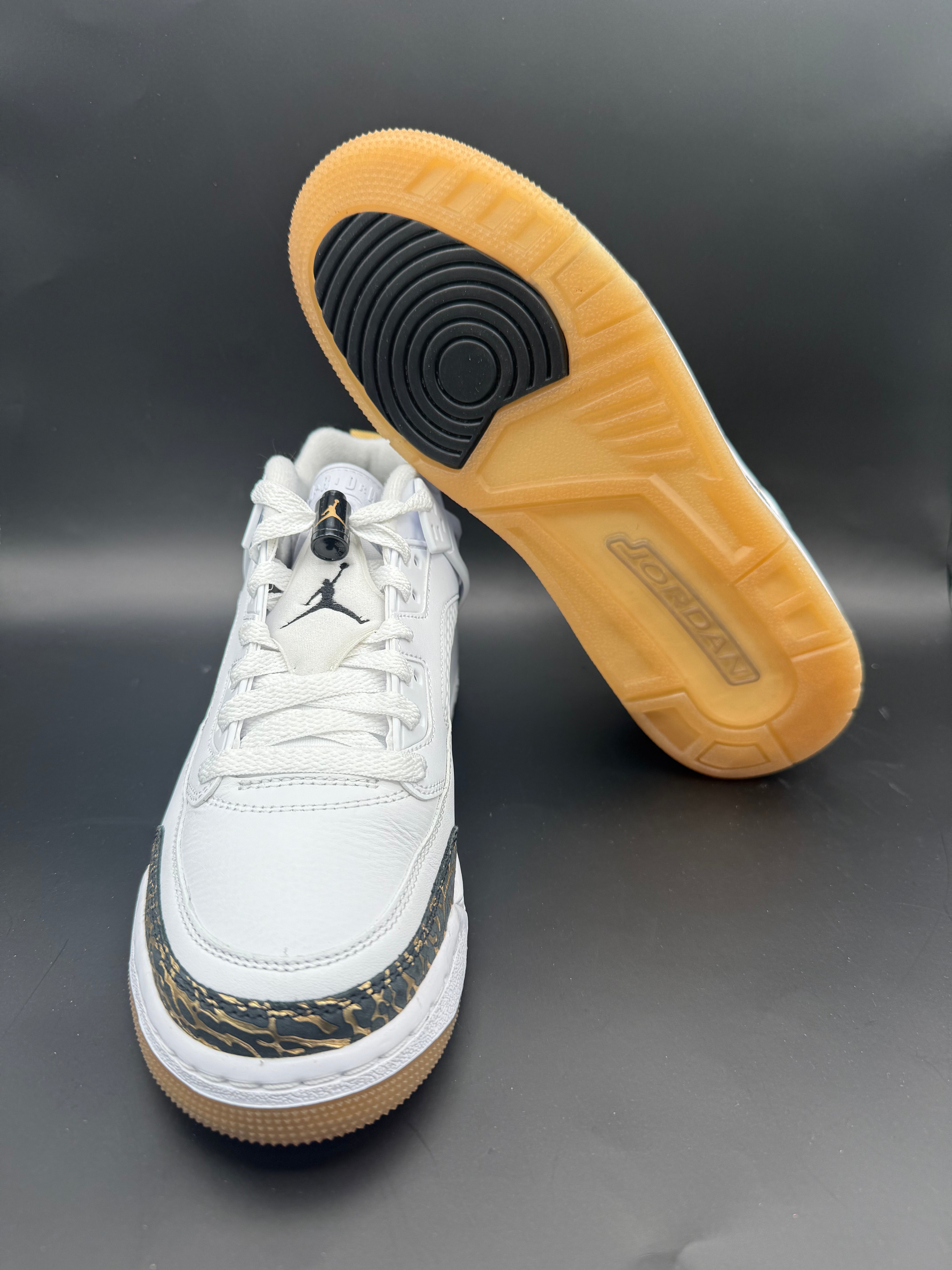 Jordan Spizike Low "White/Black/Gold Gum" – Brooklyn Edition