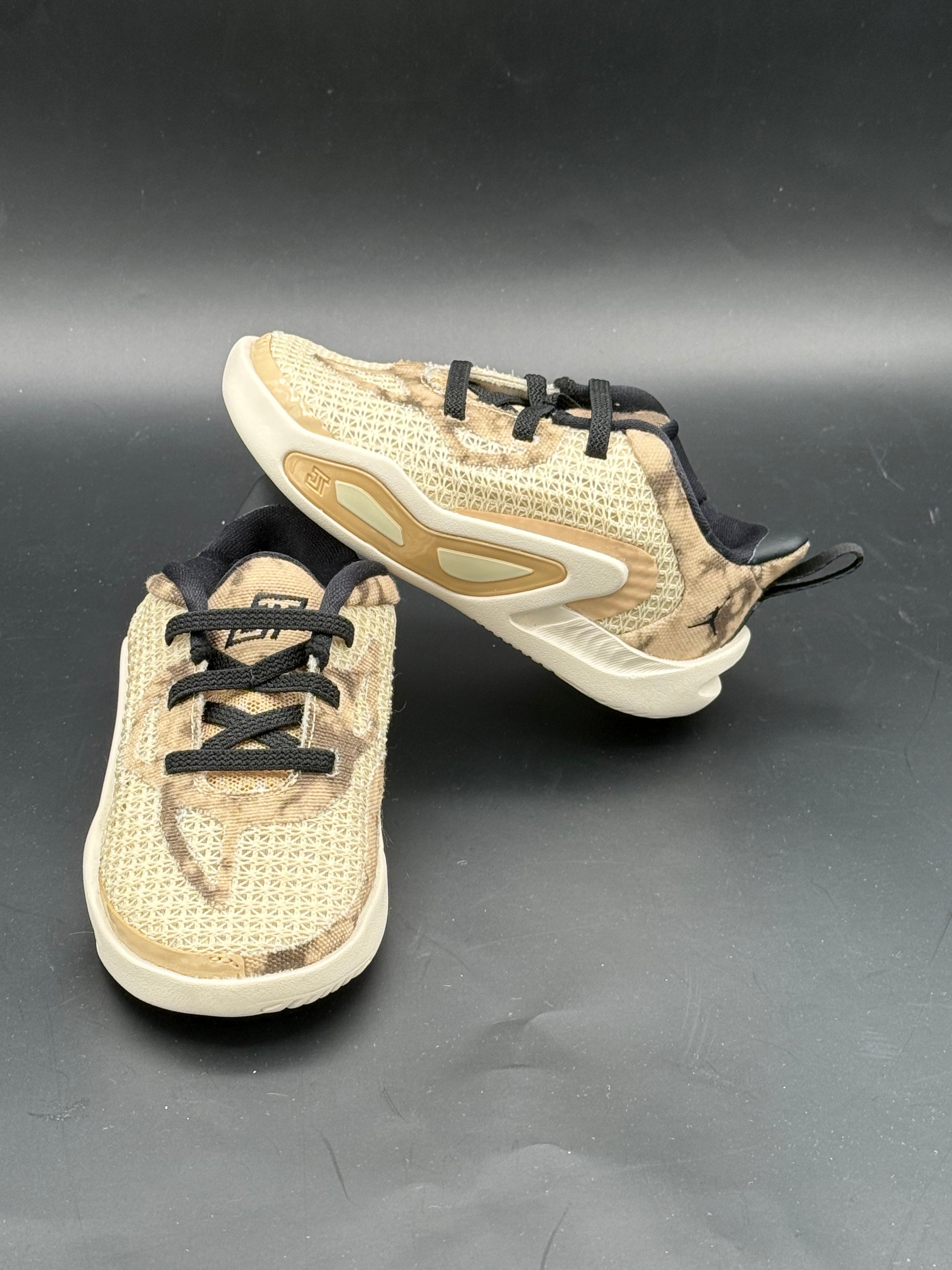 Nike Jordan Tatum 1 “Barbershop” or Jordan Tatum 1 “St. Louis” (Beige/Black)