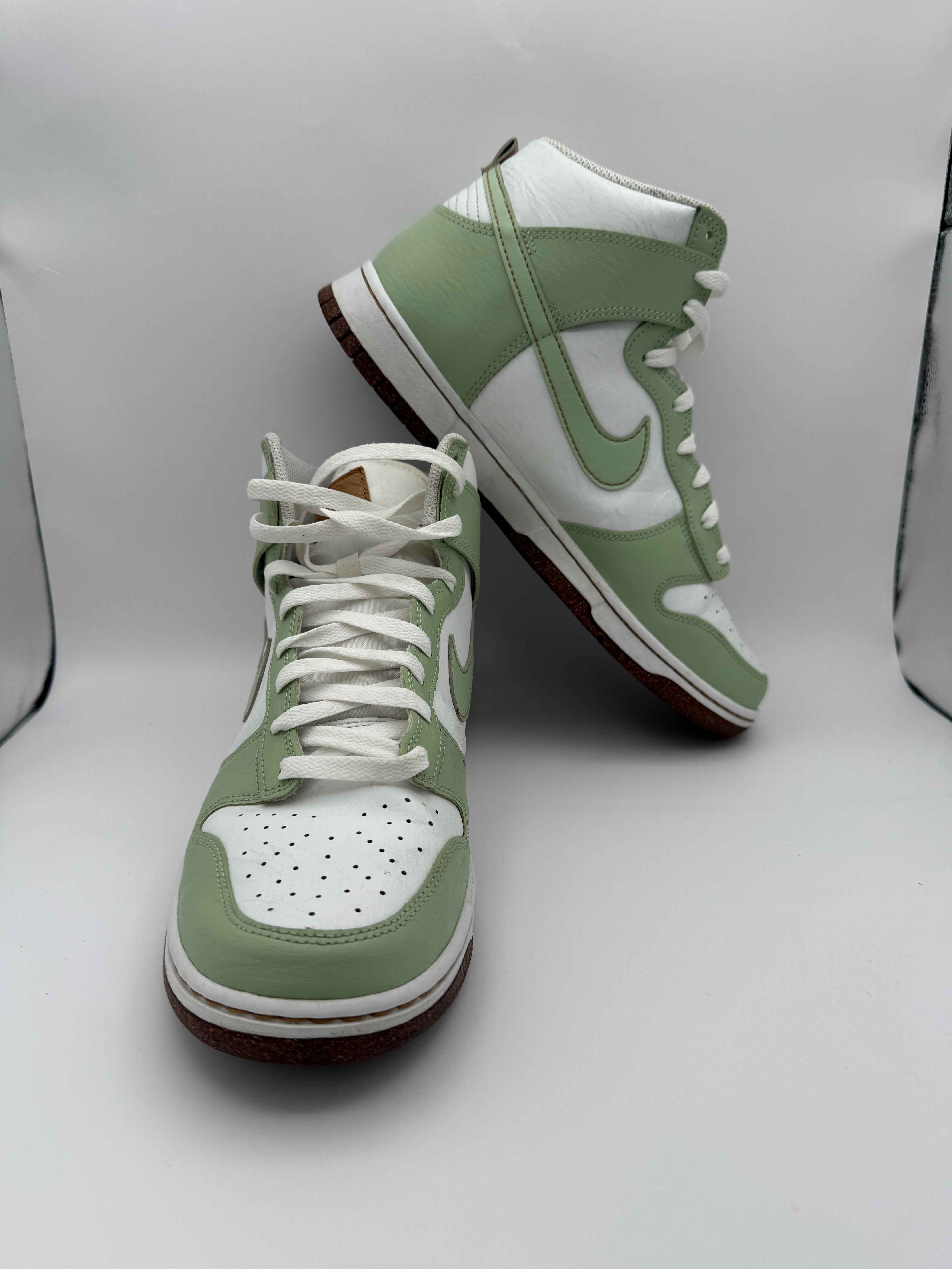 Nike Classics Jordan 1 "Mint Chocolate Chip" Pre-Love NB