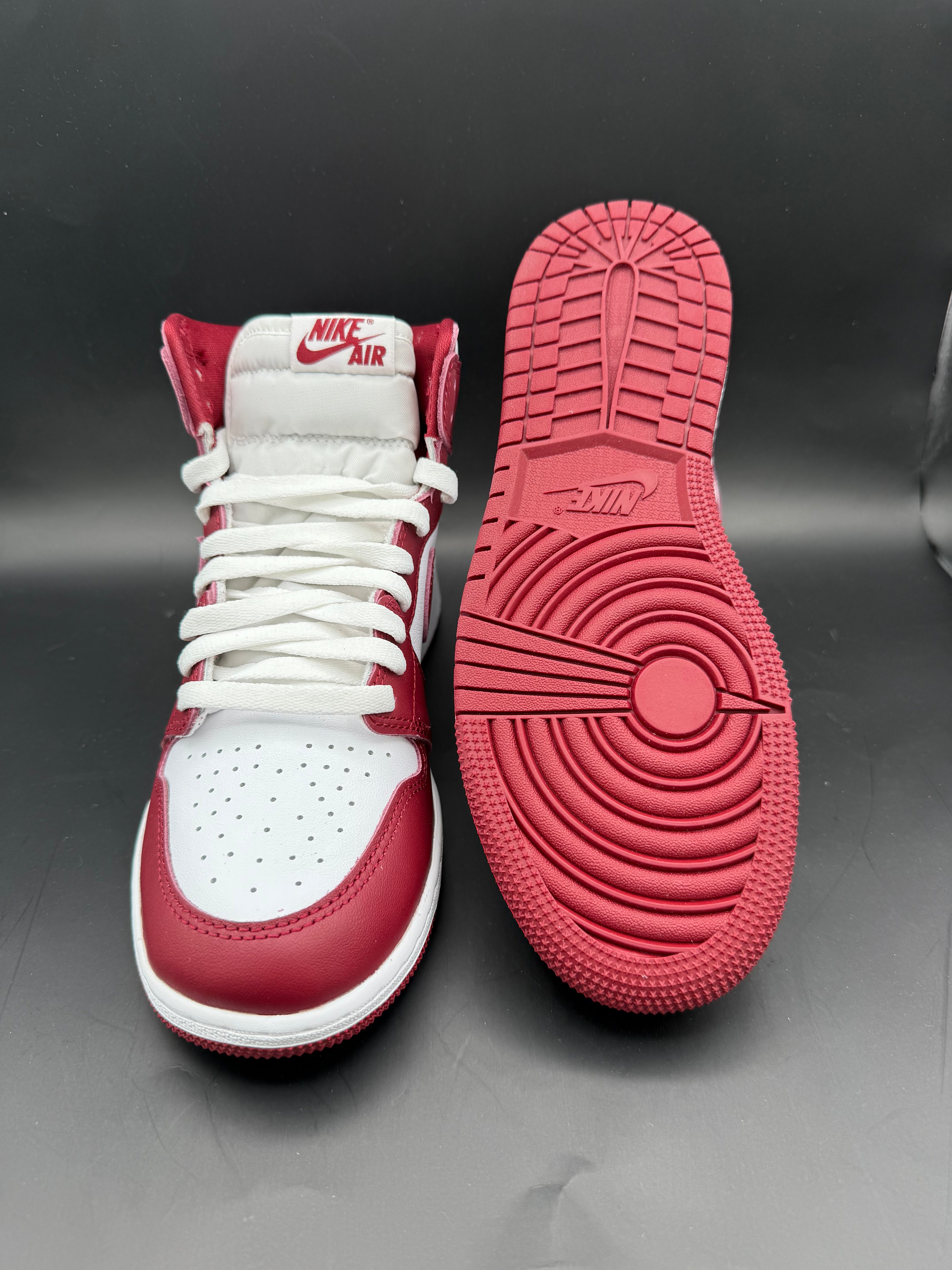 Nike Air Jordan 1 "Maroon"