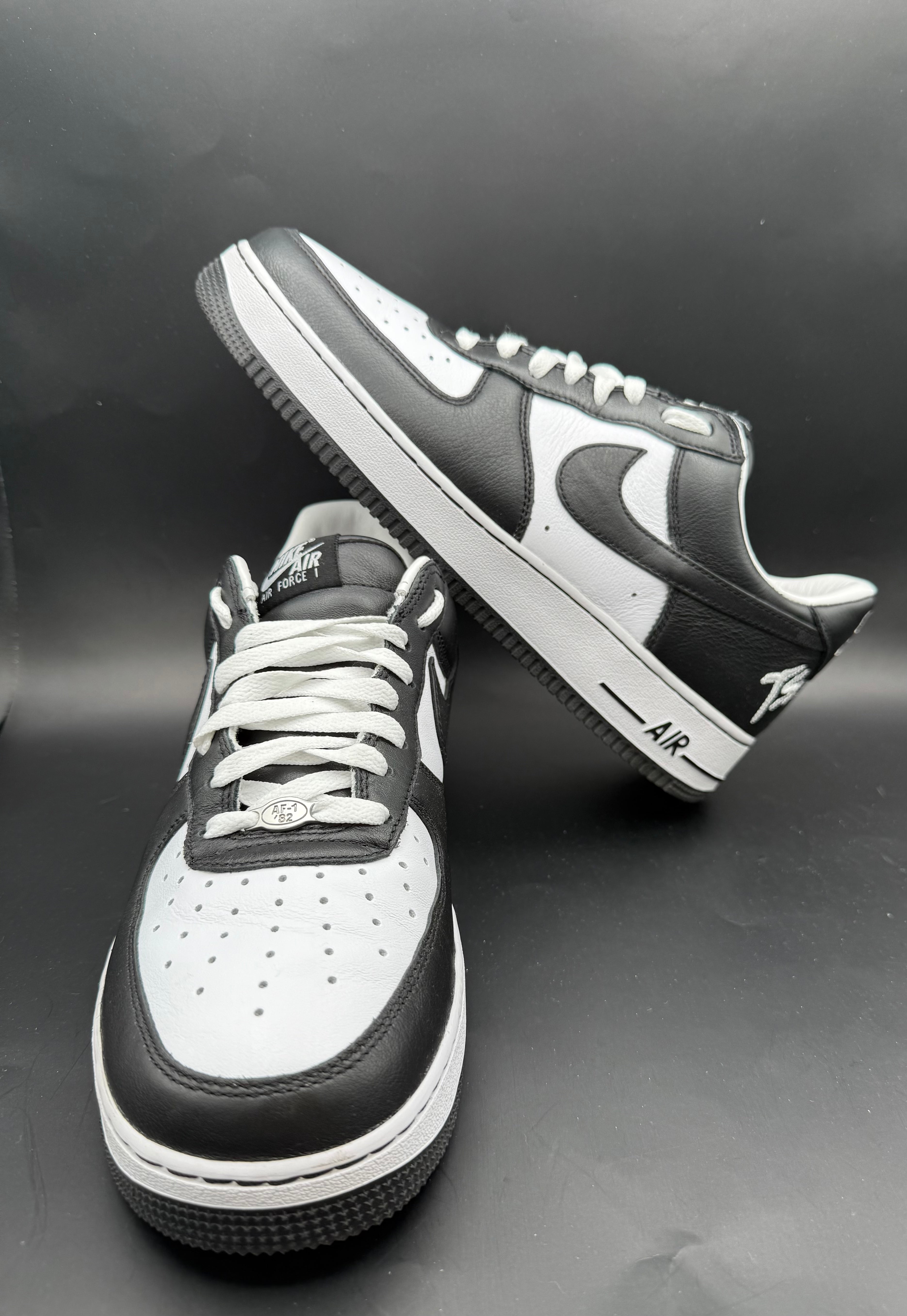 Nike Air Force 1 LV07’ Terror Squad Collab Pre- Loved NOBX