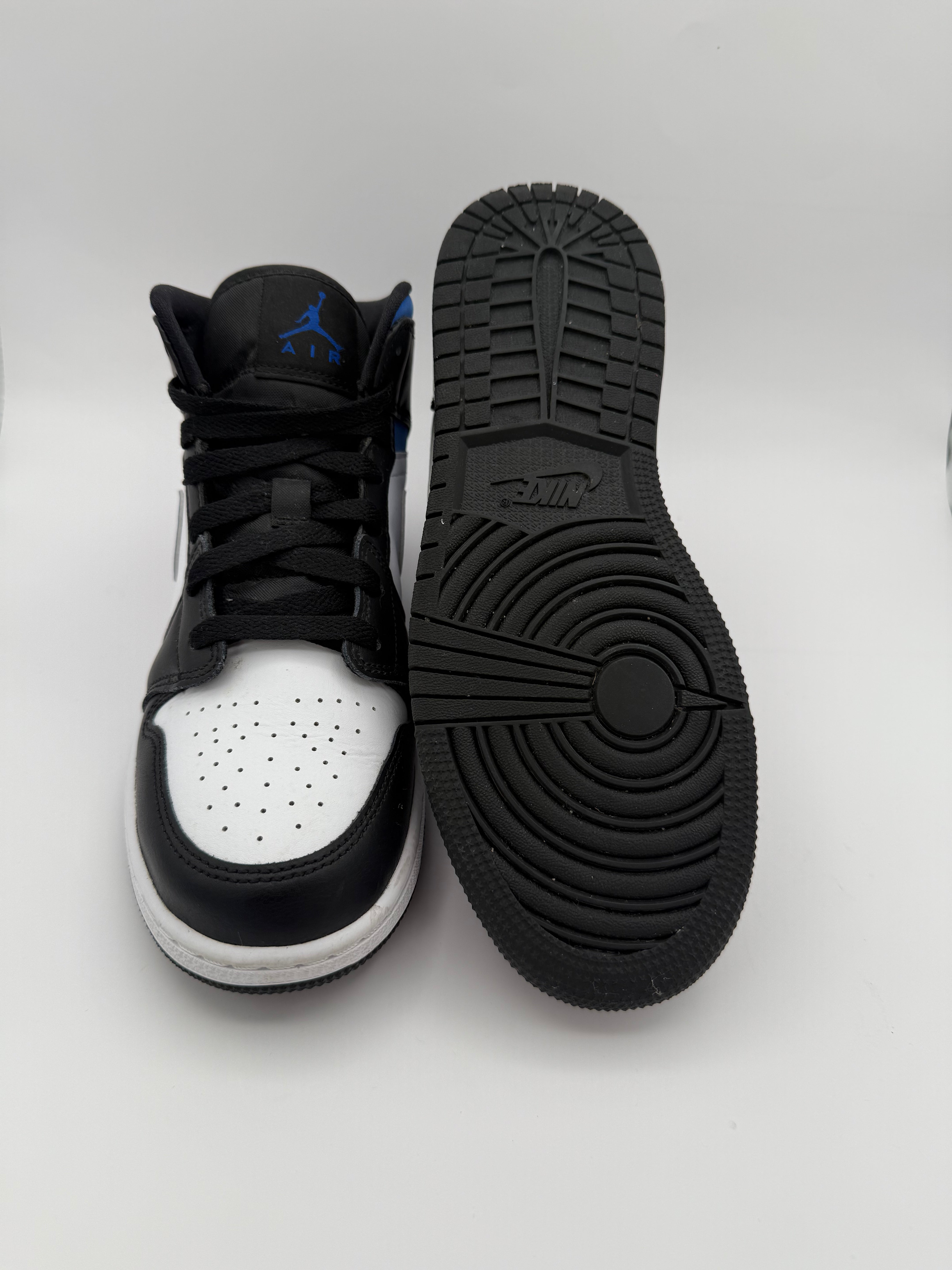 Nike Air Jordan 1 “Black and Blue” Pre-Loved NoBX