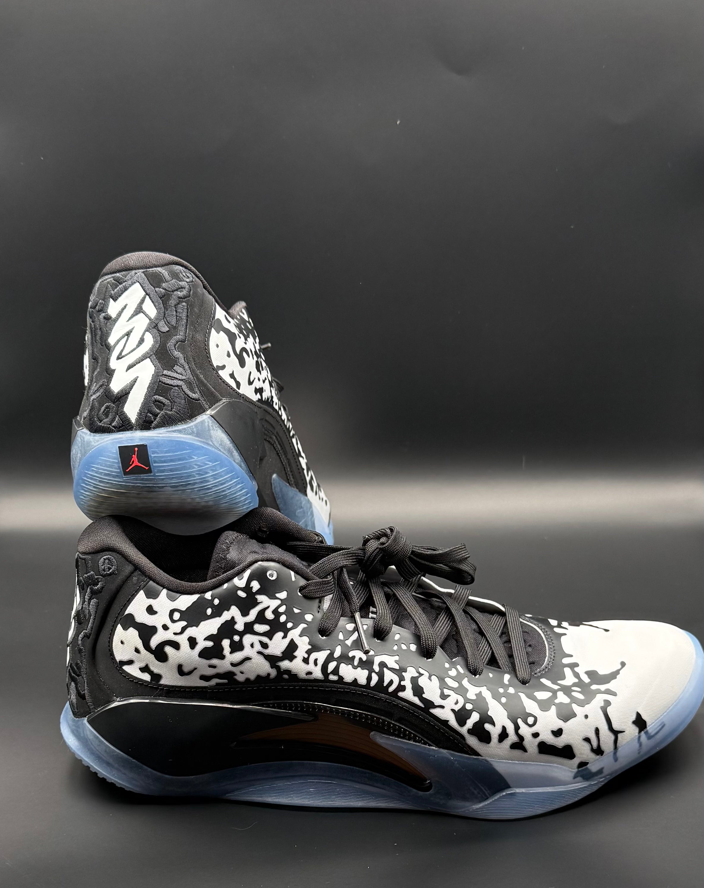 Nike Jordan Zion III Black/White/Orange