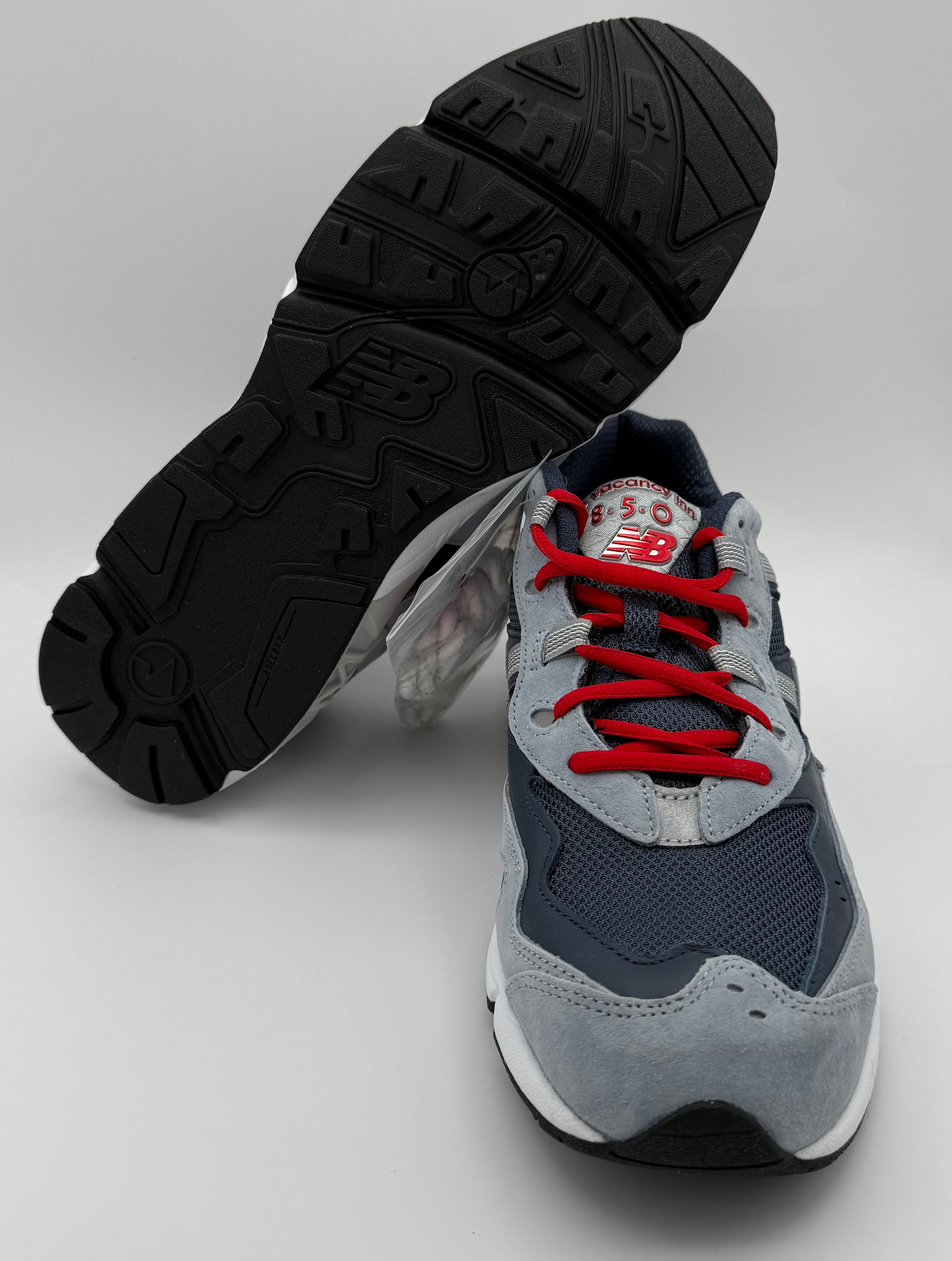 New Balance 850 x No Vacancy Inn – Limited Collaboration