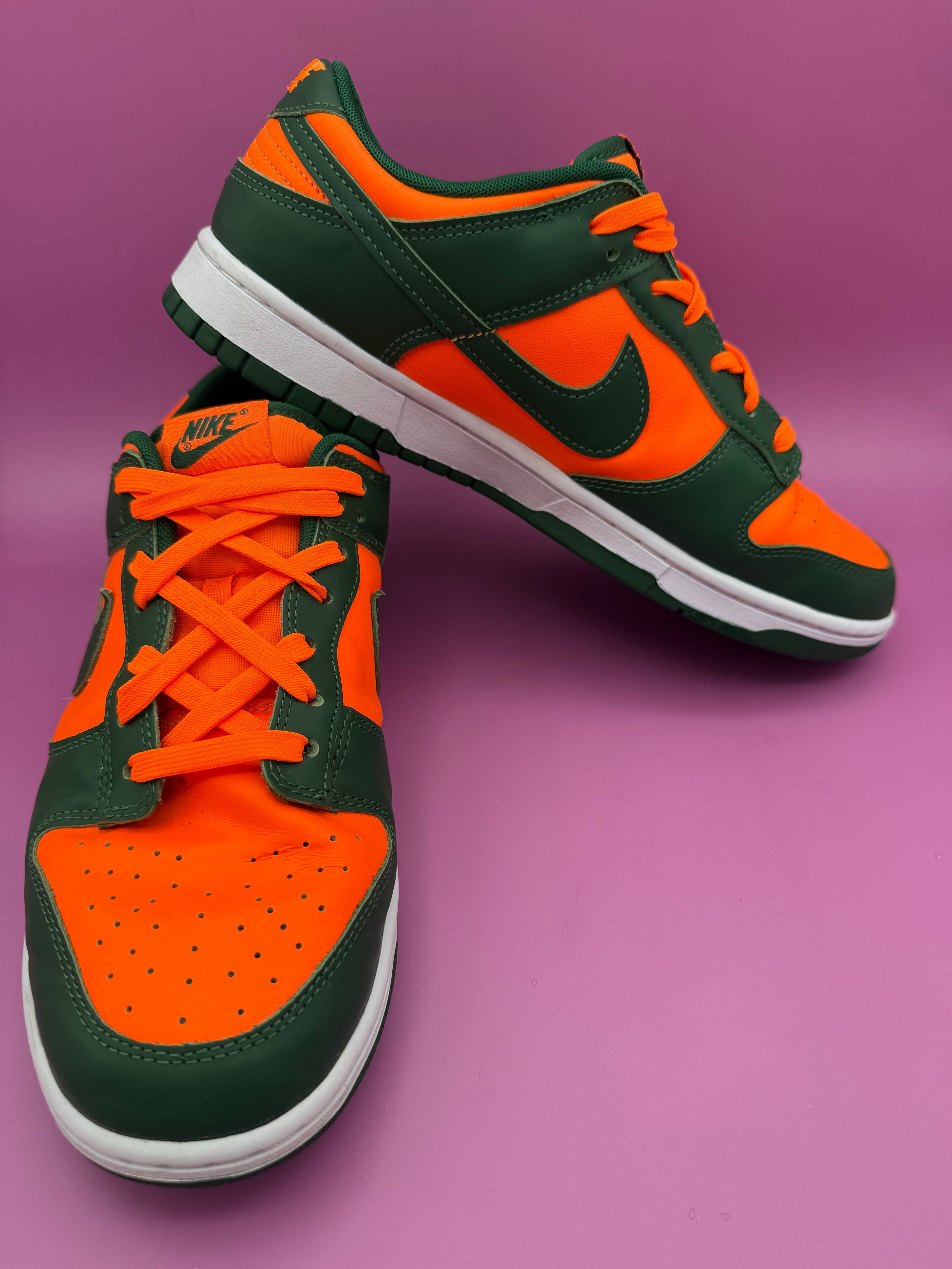 Nike Dunk Low “Miami Hurricanes”