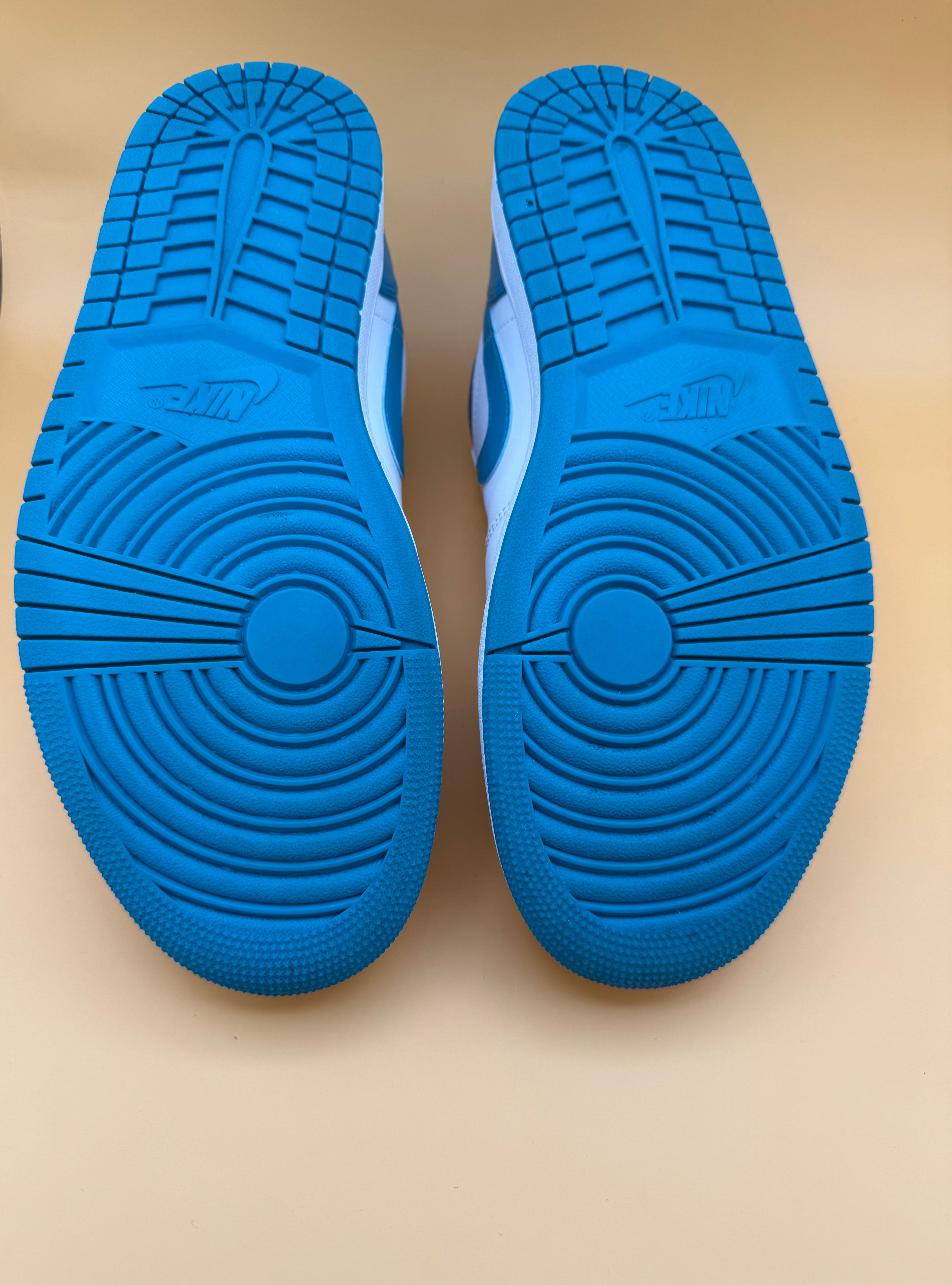 Air Jordan 1 Low "Teals"