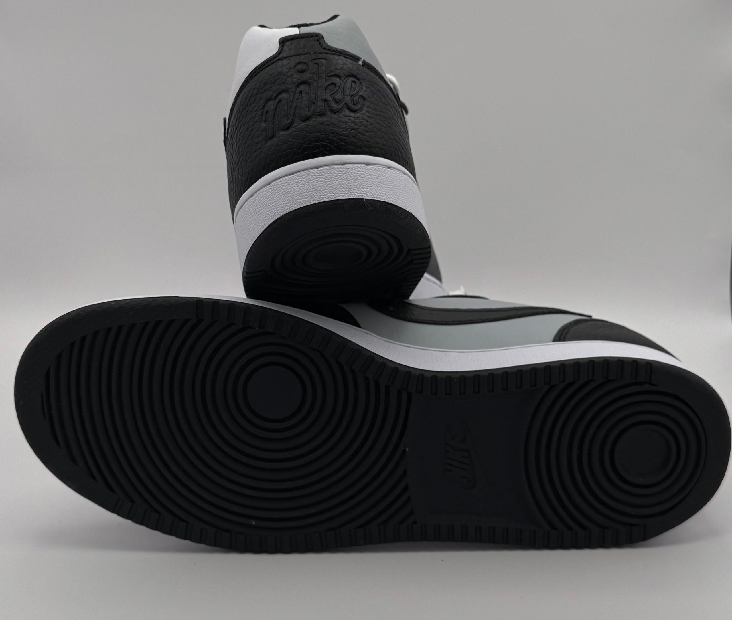 Nike Ebernon Low Premium Black/White/ Wolf Grey Size 10 M