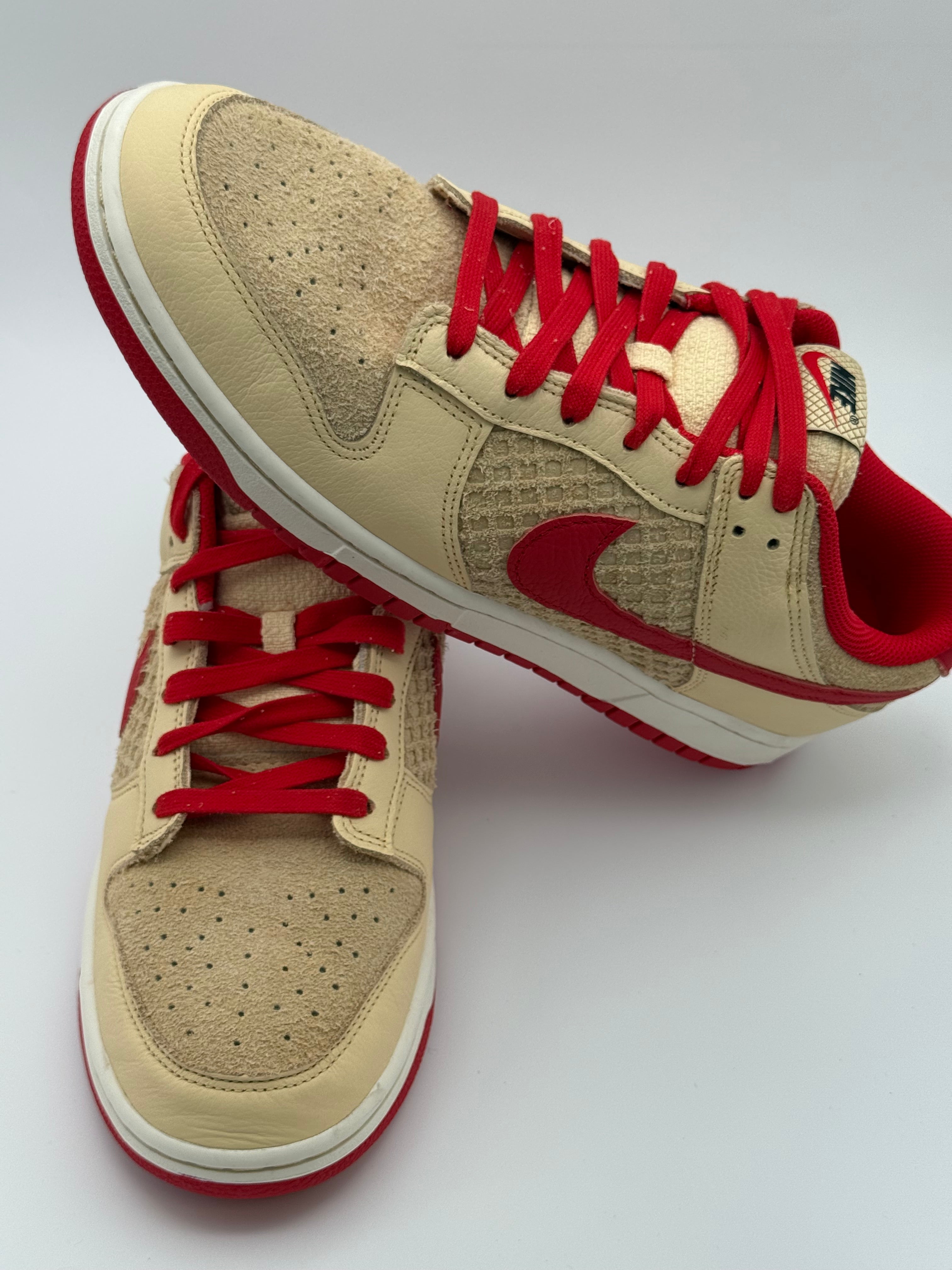 Nike Dunk Low "Waffle" Beige/Red