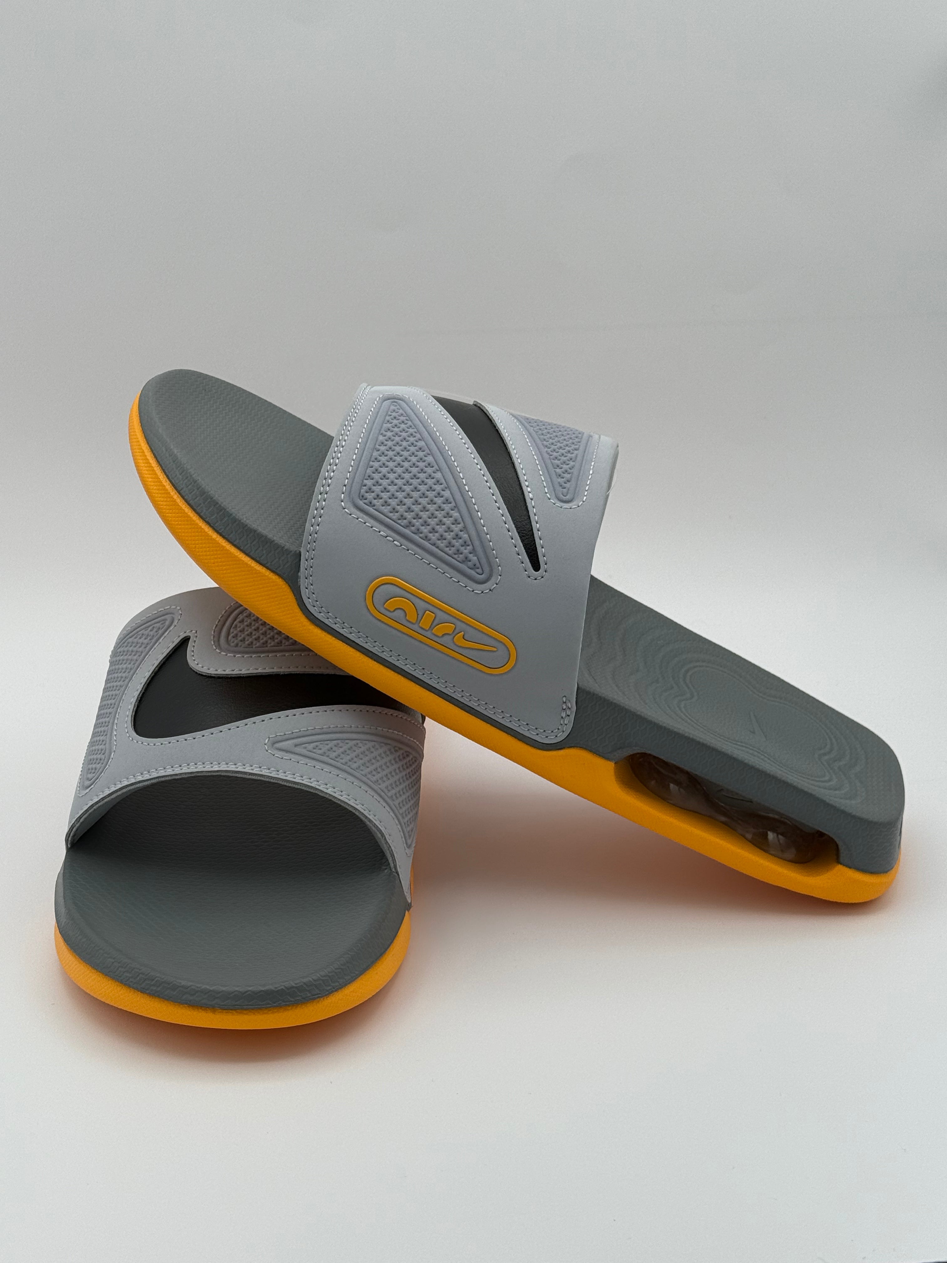 Nike Air Max. Cirro Slide