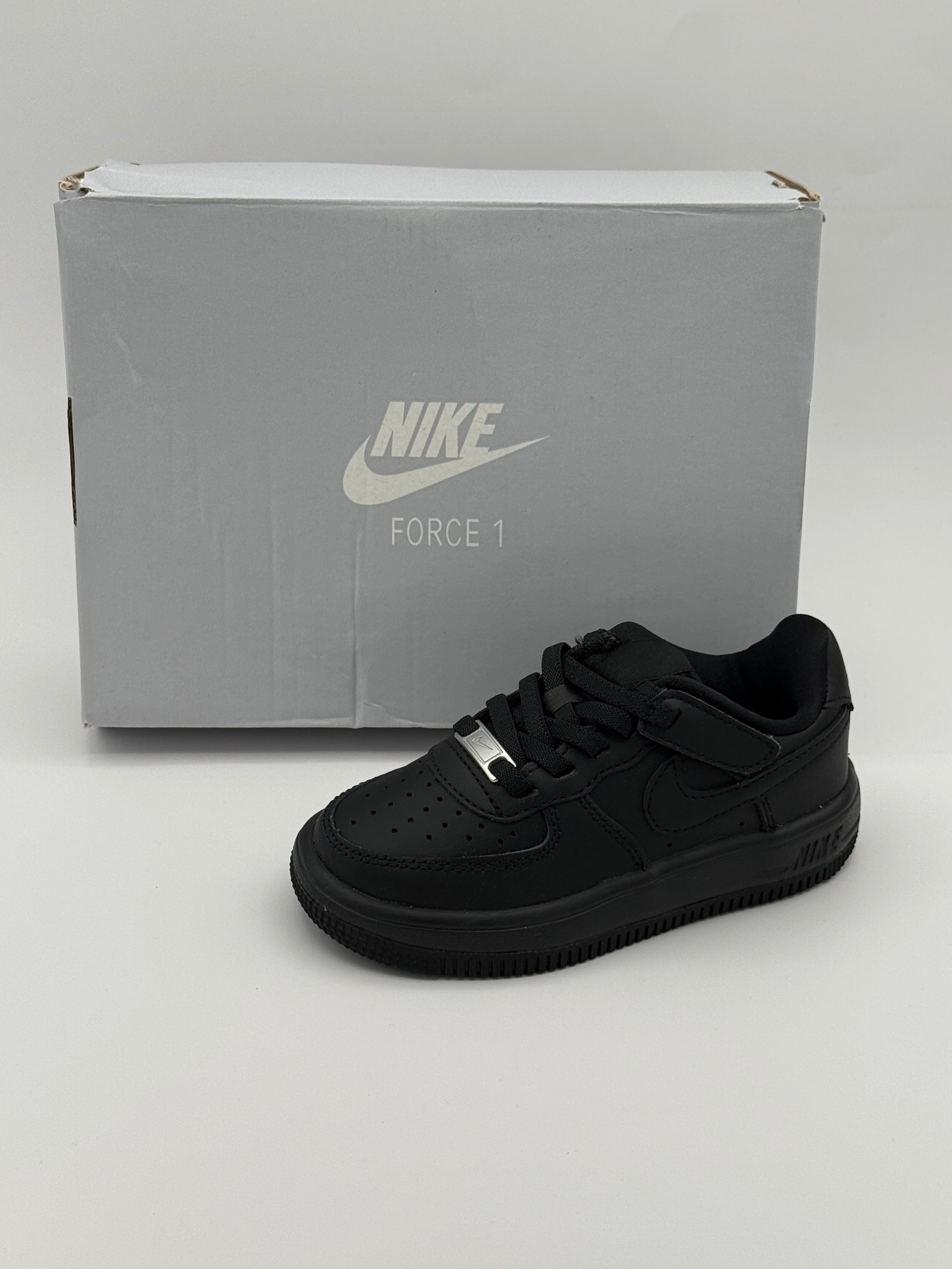 Nike Air Force 1 EasyOn all. Black