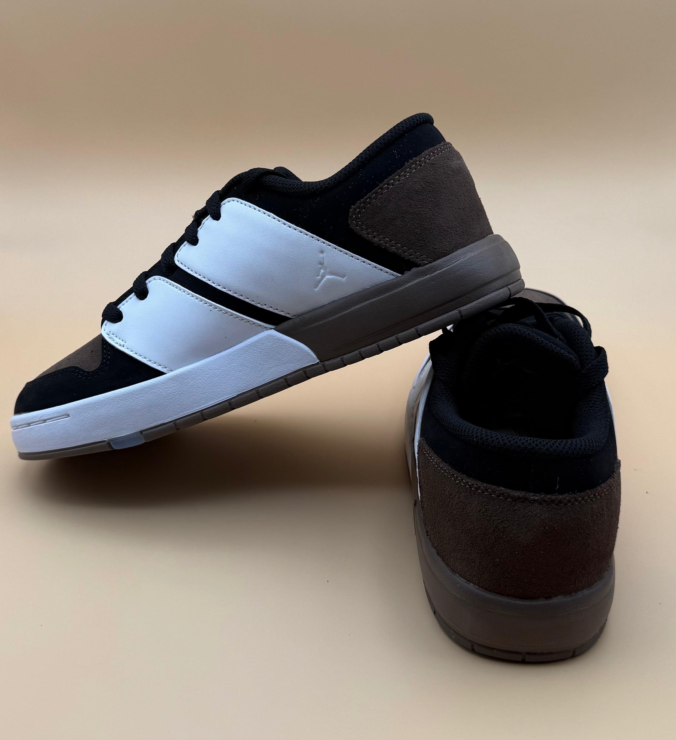 Nike Jordan Nu Retro 1 Low (GS) – White/Black-Palominos