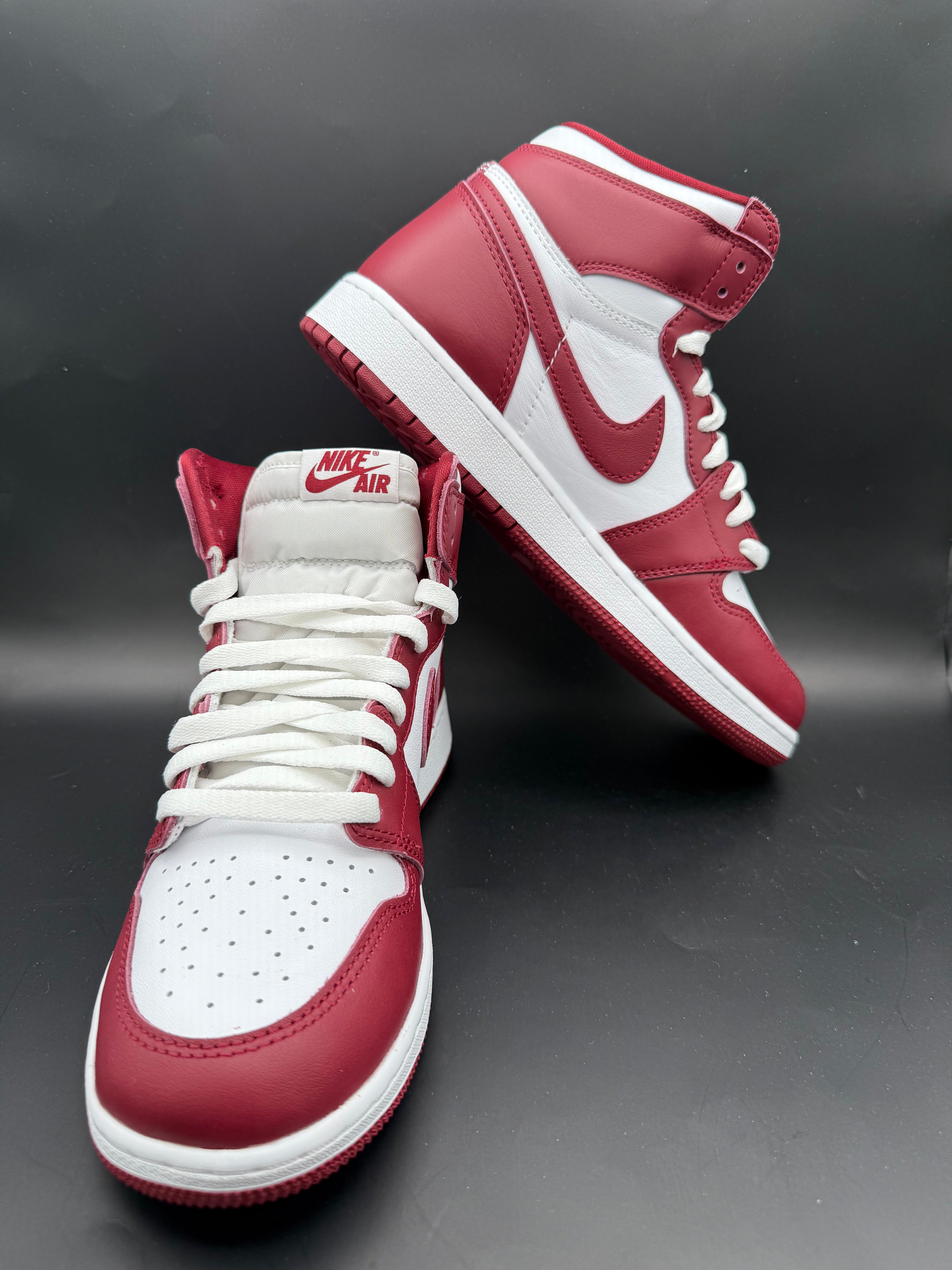 Nike Air Jordan 1 "Maroon"