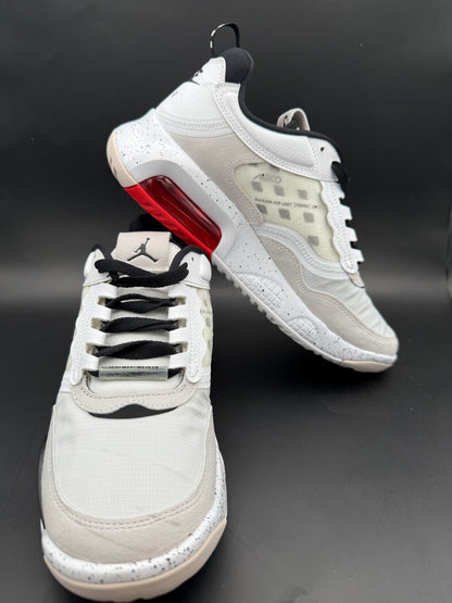 Nike Air Zoom Separate Black and Red Pre-Loved NoBX