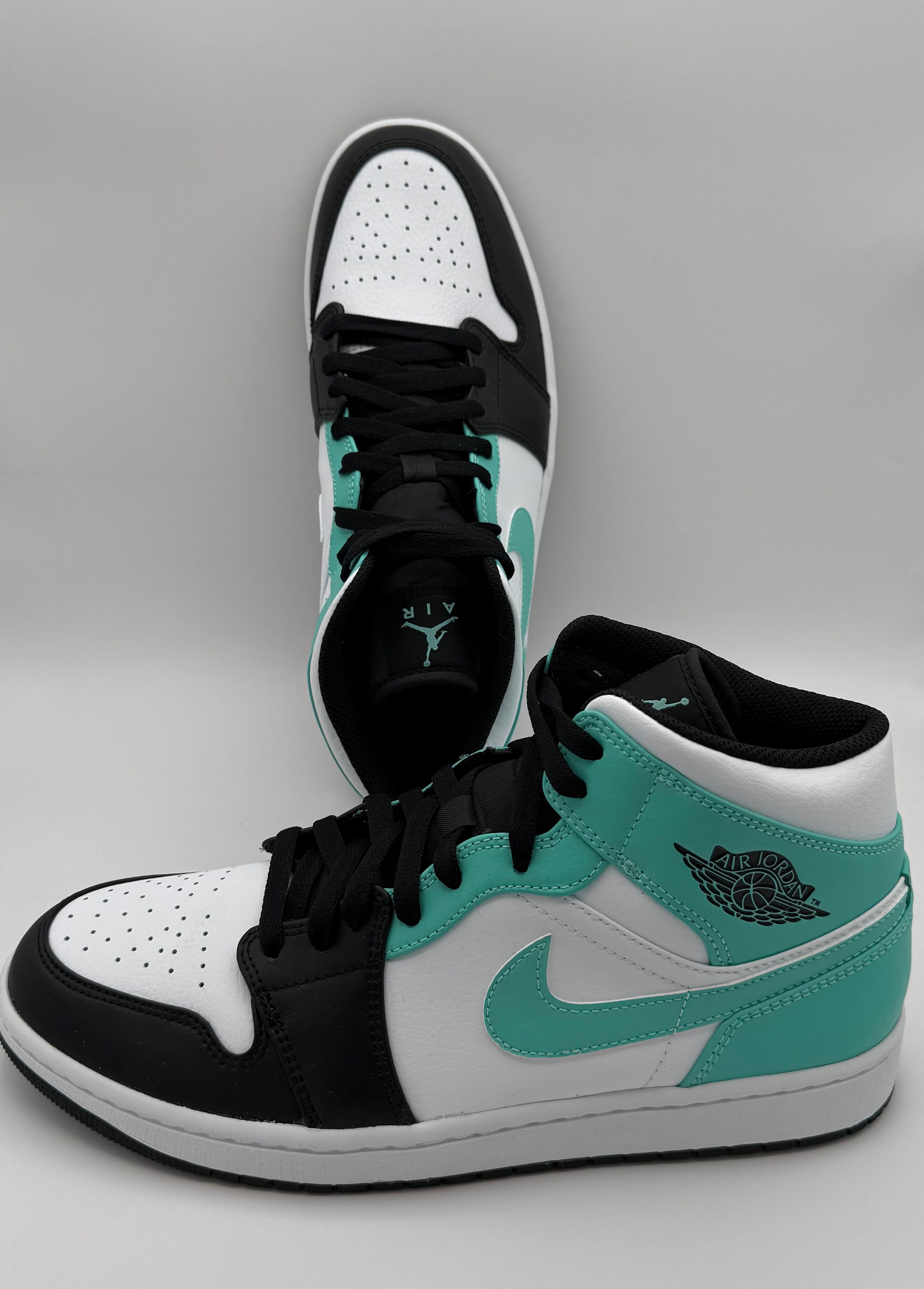 Nike Air Jordan 1 Mid White tropical Twist-Black