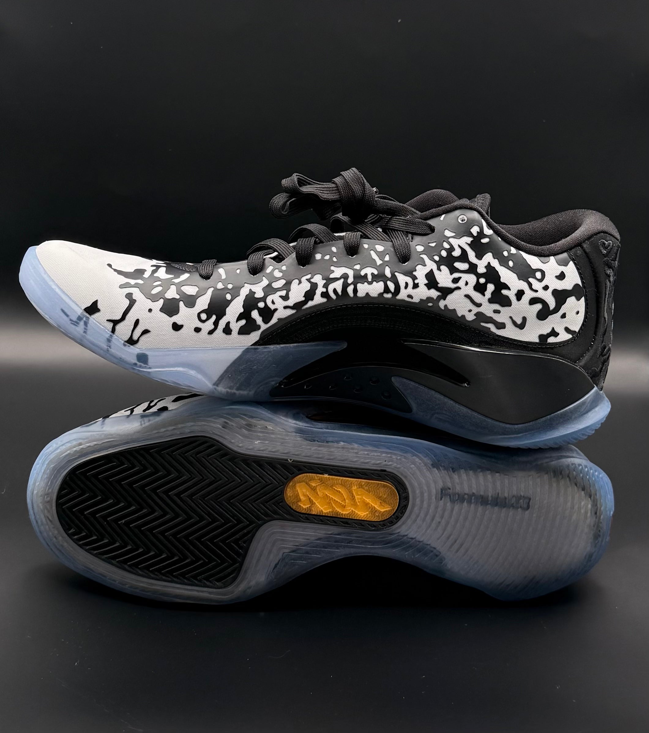 Nike Jordan Zion III Black/White/Orange