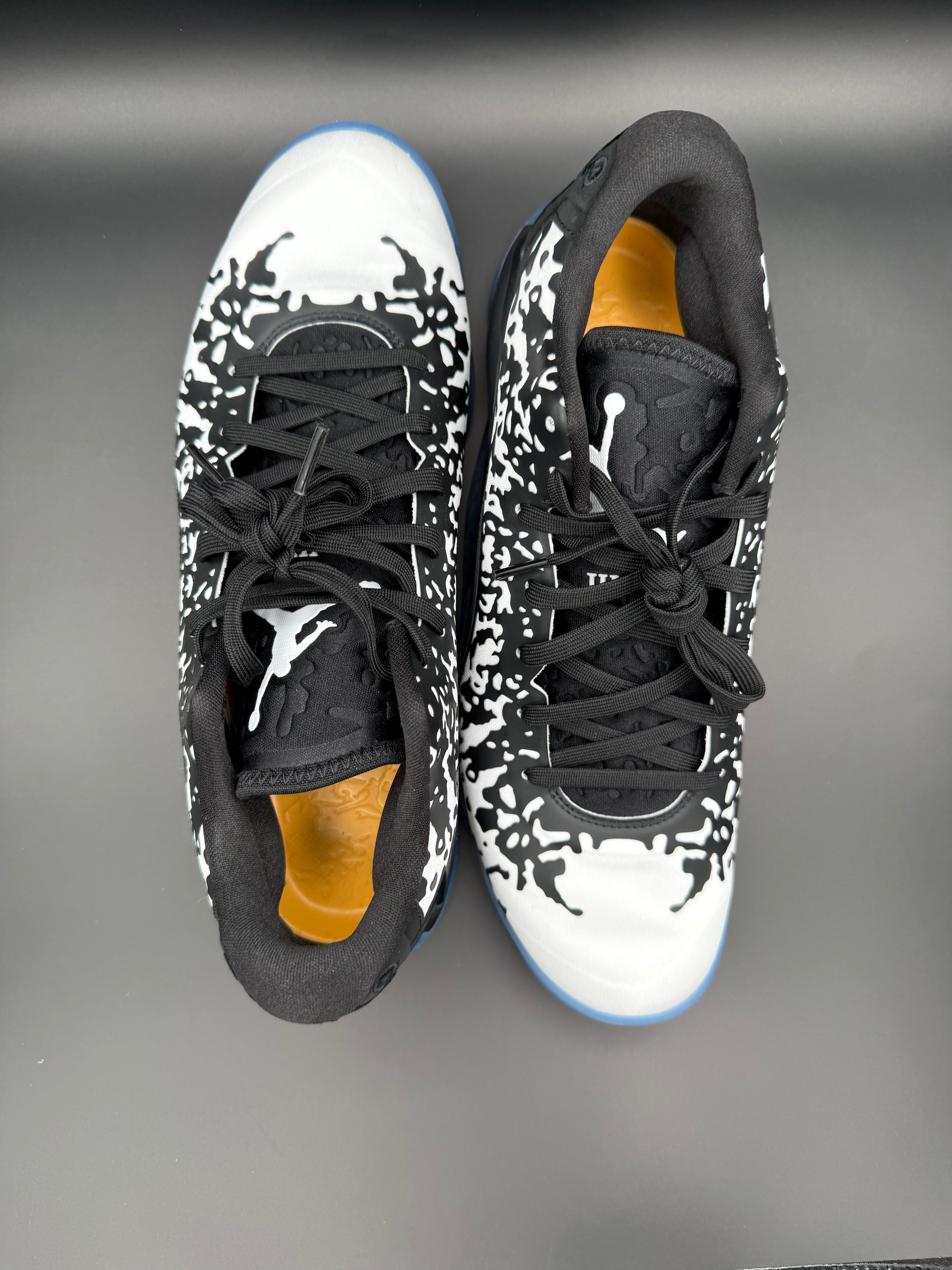 Nike Jordan Zion III Black/White/Orange