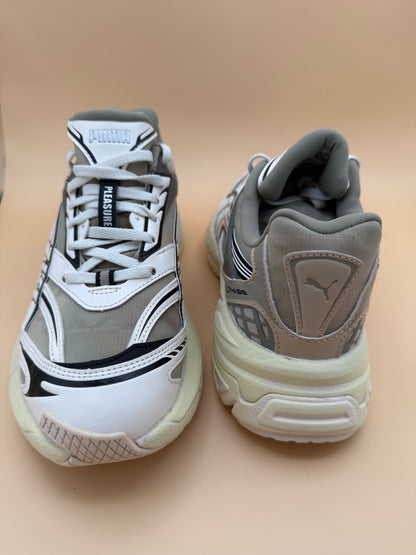 PUMA x PLEASURES Velophasis Overdyed