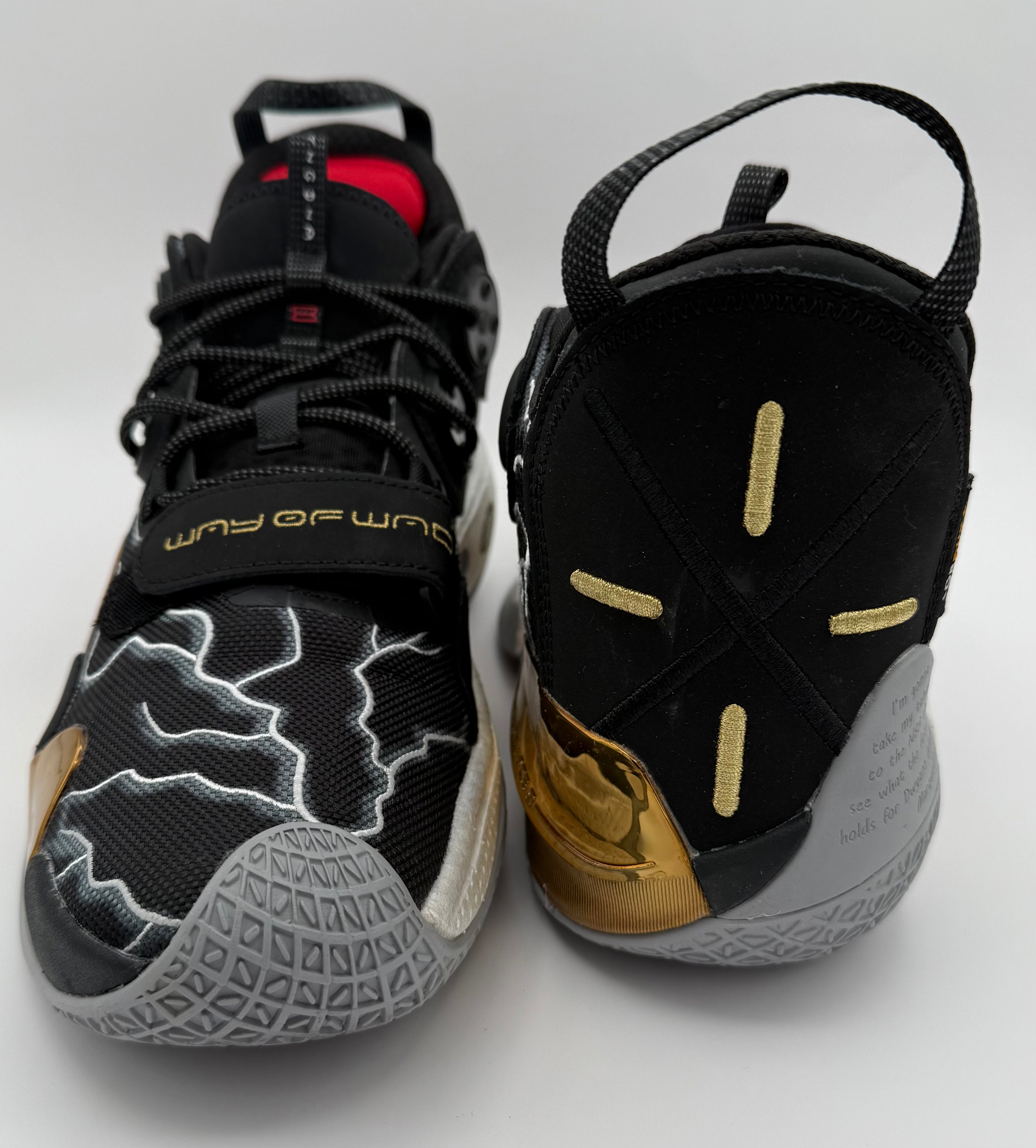 Li-Ning Way of Wade 10 "Lightning"Size