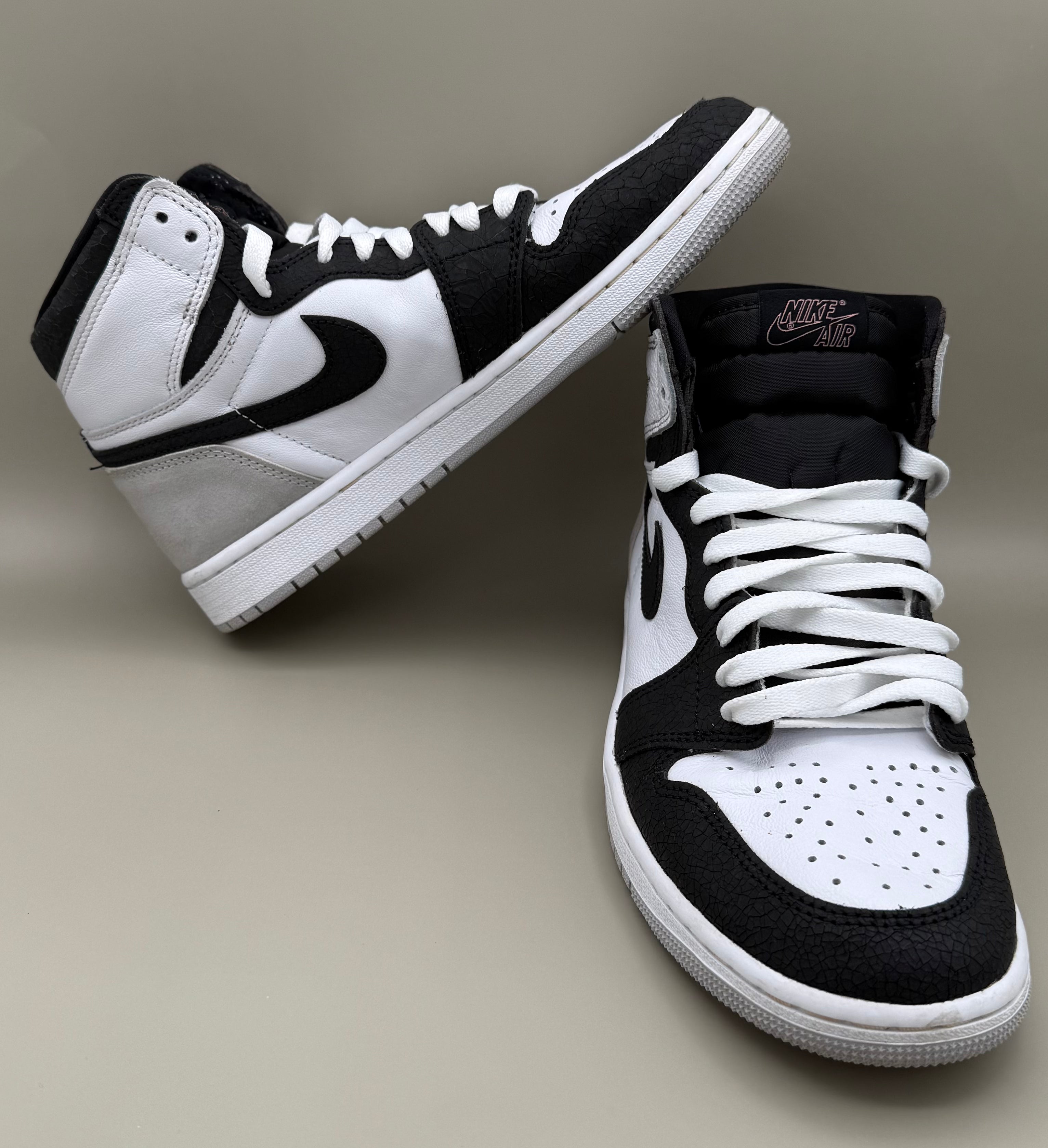 Air Jordan 1 Retro High OG “Stage Haze / Bleached Coral”
