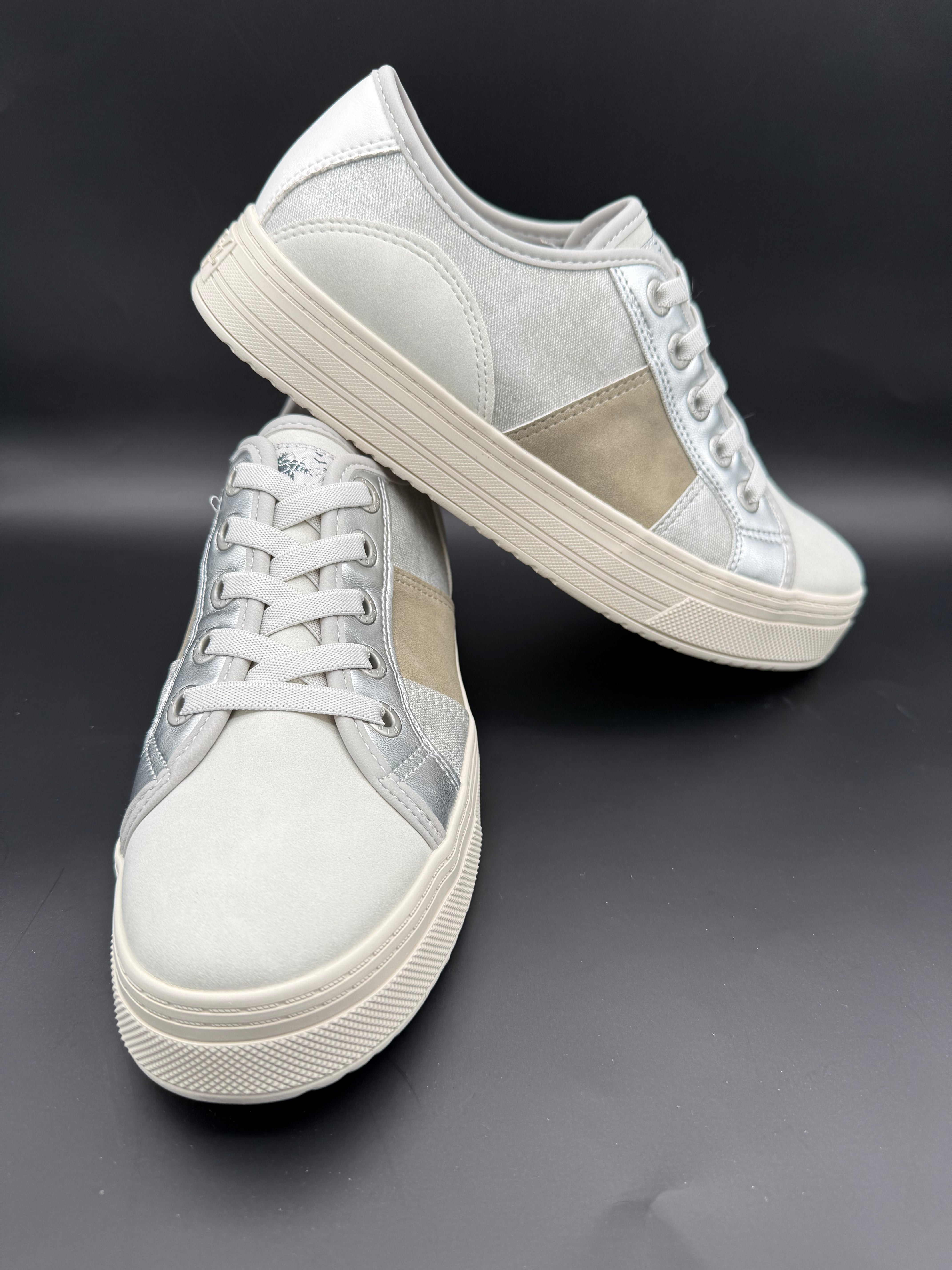 Blowfish Malibu Women’s White & Gold Lace-Up Sneakers