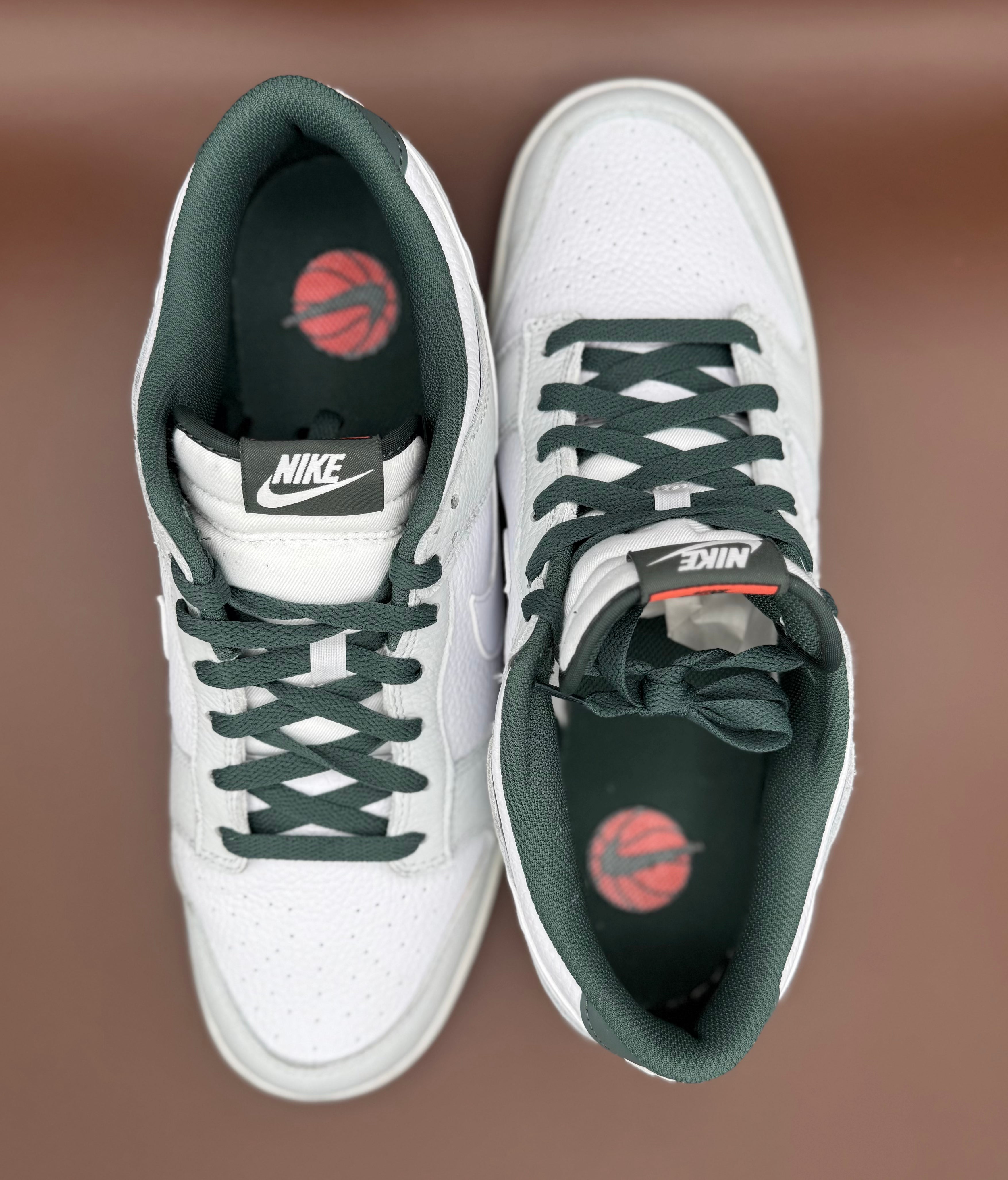 Nike Dunk Low Retro SE "Photon Dust / Vintage Green"