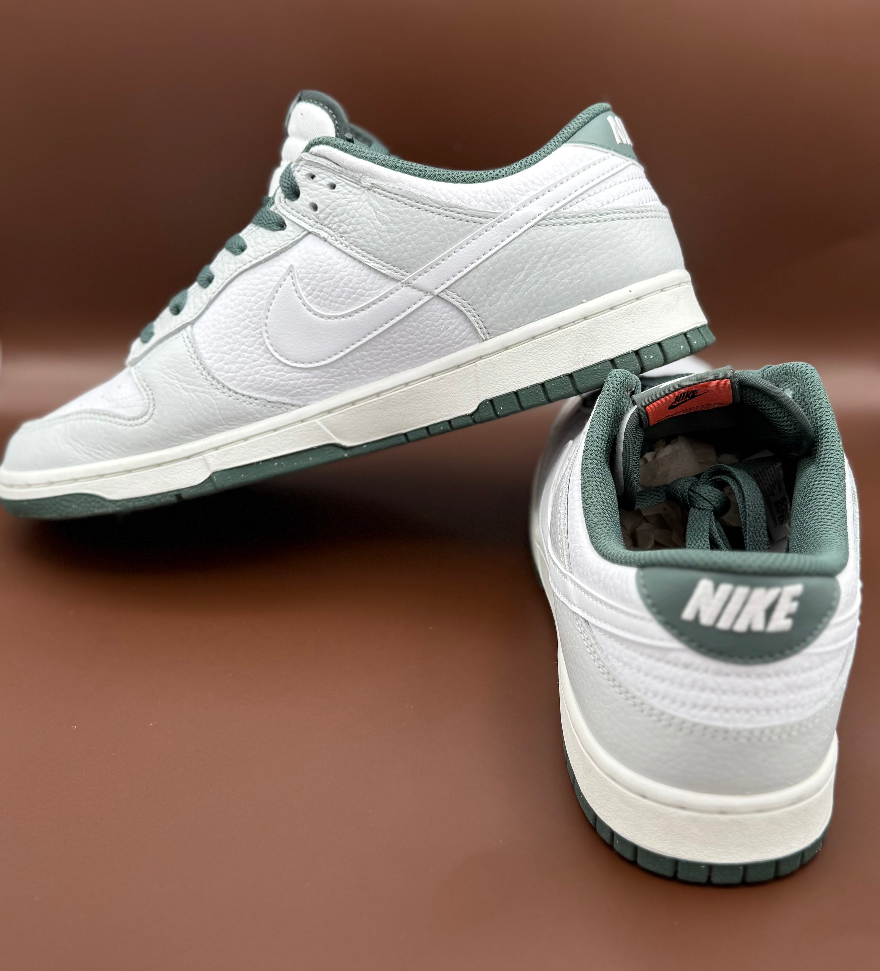 Nike Dunk Low Retro SE "Photon Dust / Vintage Green"